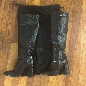 Beautiful High-Top Black Boots